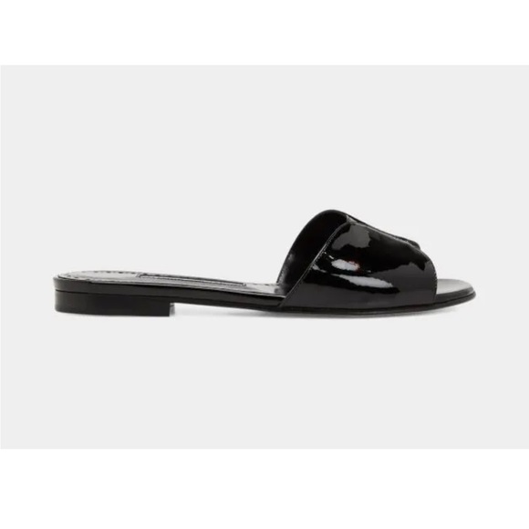 Manolo Blahnik Patent Black Flat Slide Sandals Leather HOURAMU 38 NEW $775 - Picture 2 of 16